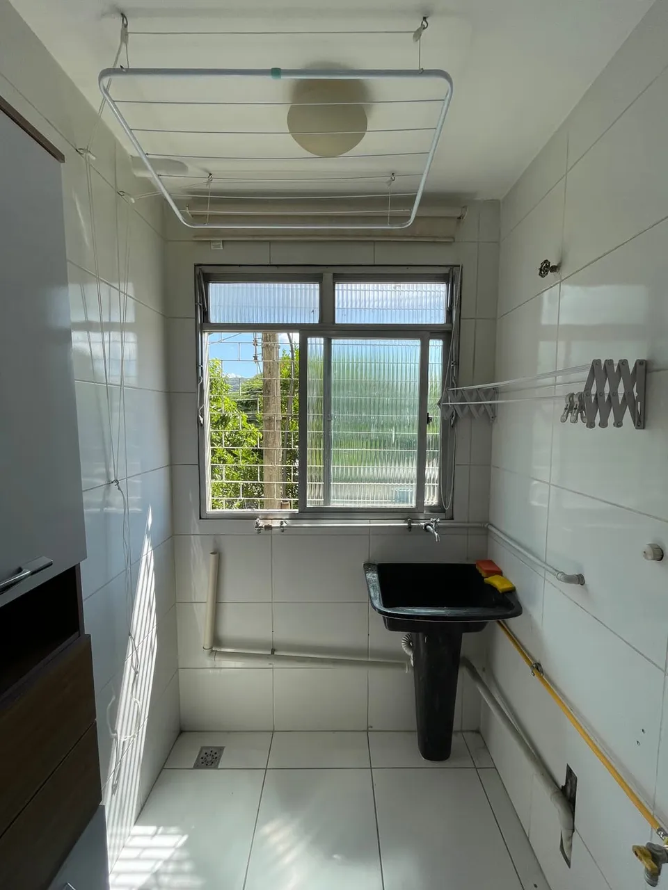 1-bedroom apartment with a gas stove and 1 bathroom — photo 11