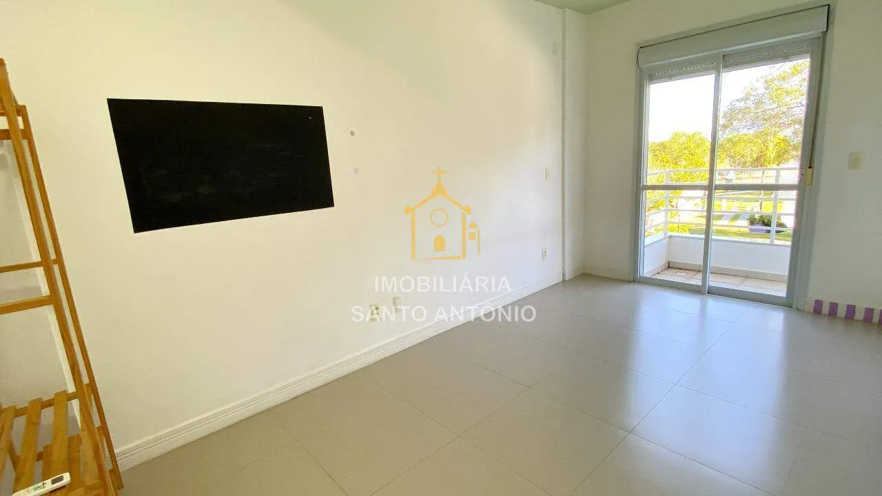 Condo house with 3 en-suite bedrooms and 4 baths, 190 m² — photo 22