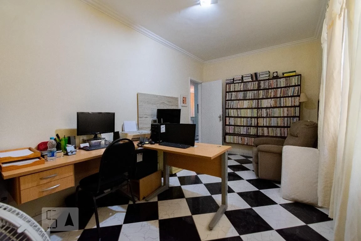 Furnished 4-bedroom house with private garden — photo 3
