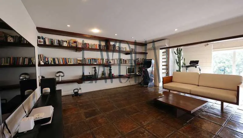 Furnished 180 m² apartment with 3 bedrooms and suite — photo 15