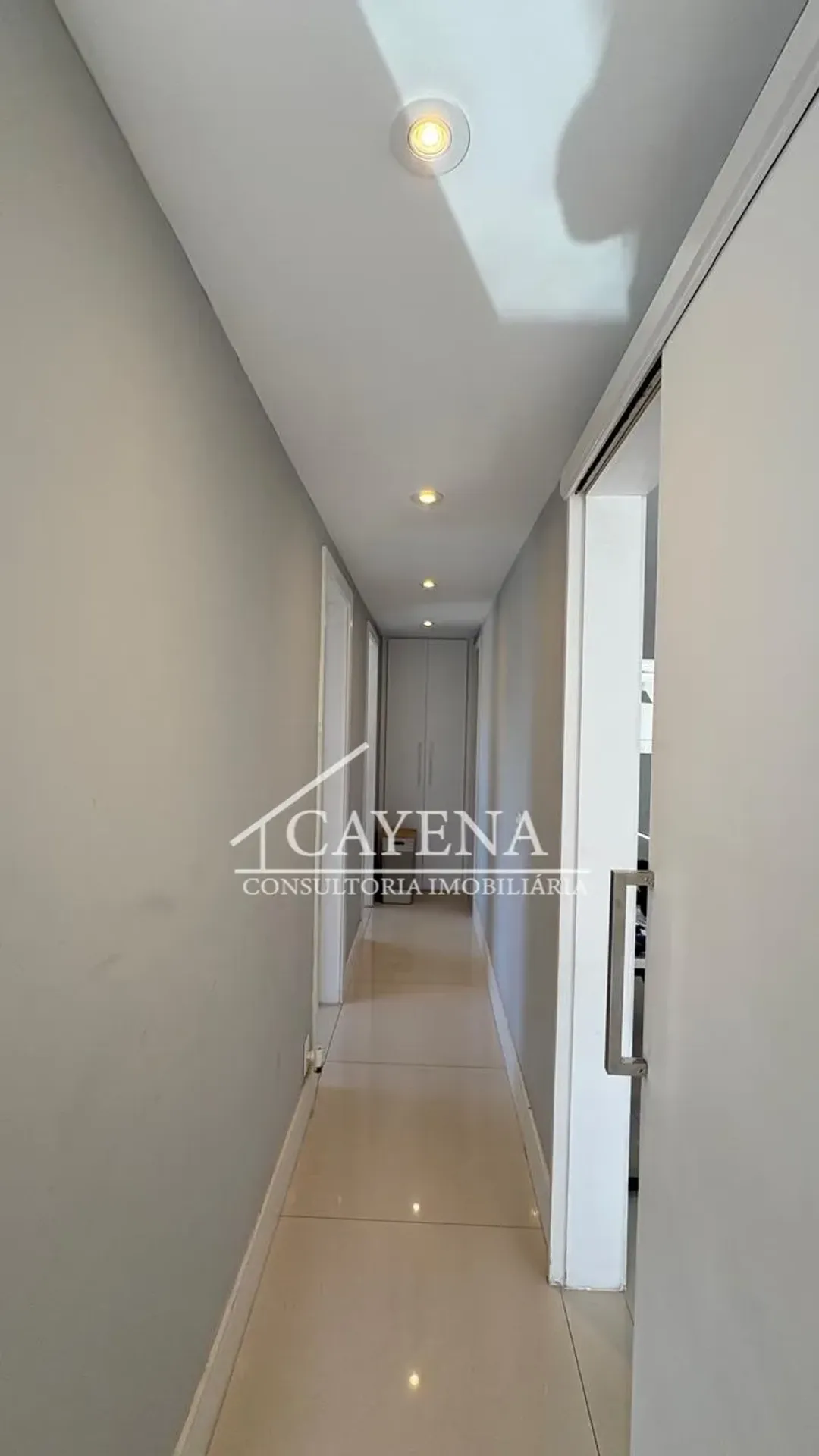 Apartment on the 12th floor with a water view — photo 29
