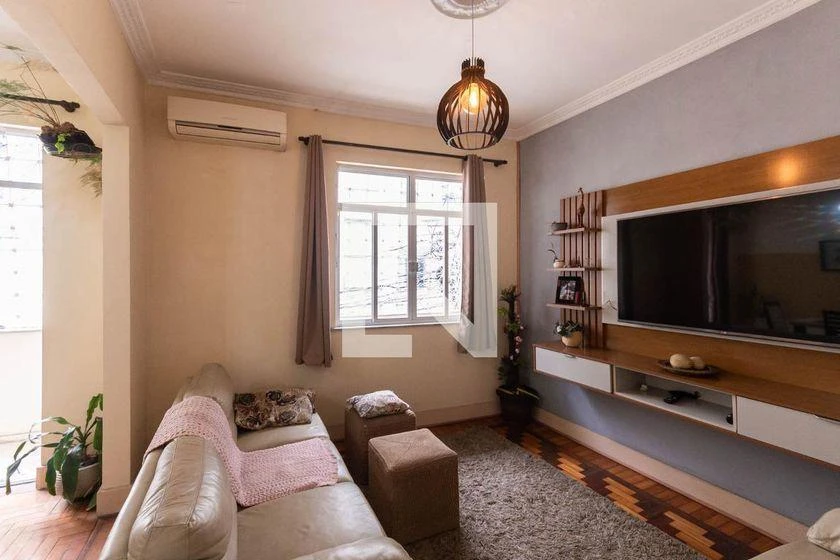 Furnished house with 3 bedrooms and a gas kitchen