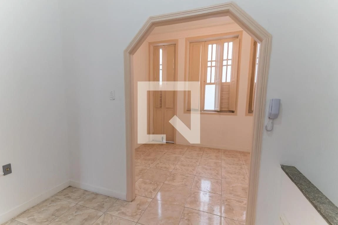Apartment with 3 bedrooms and 1 en-suite, no parking — photo 43
