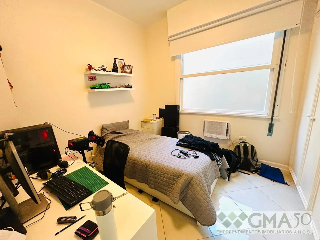 Apartamento com cozinha fechada e fogão a gás — photo 17