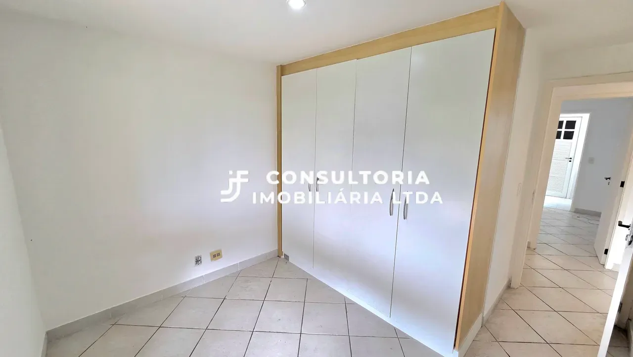 Квартира: 3 спальні, 1 з власною ванною кімнатою, 128 м² — photo 19