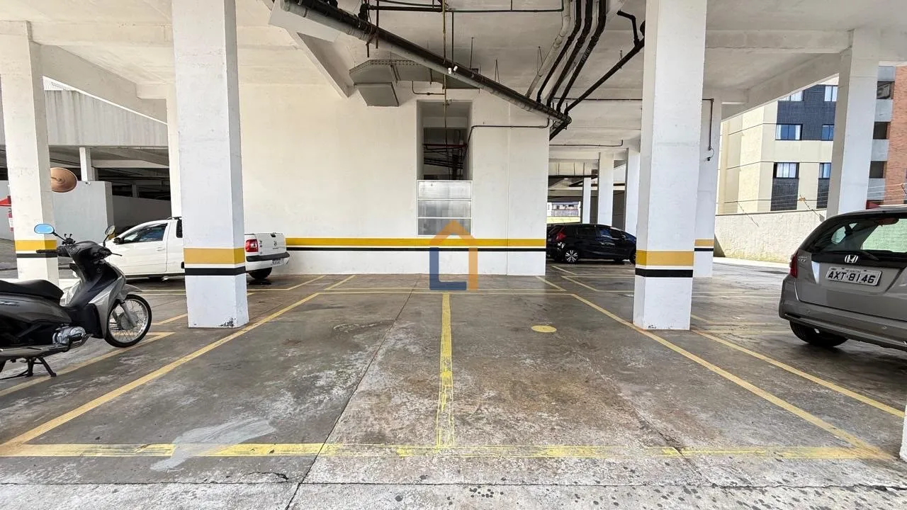 3-bedroom apartment on the 8th floor with 2 parking spots