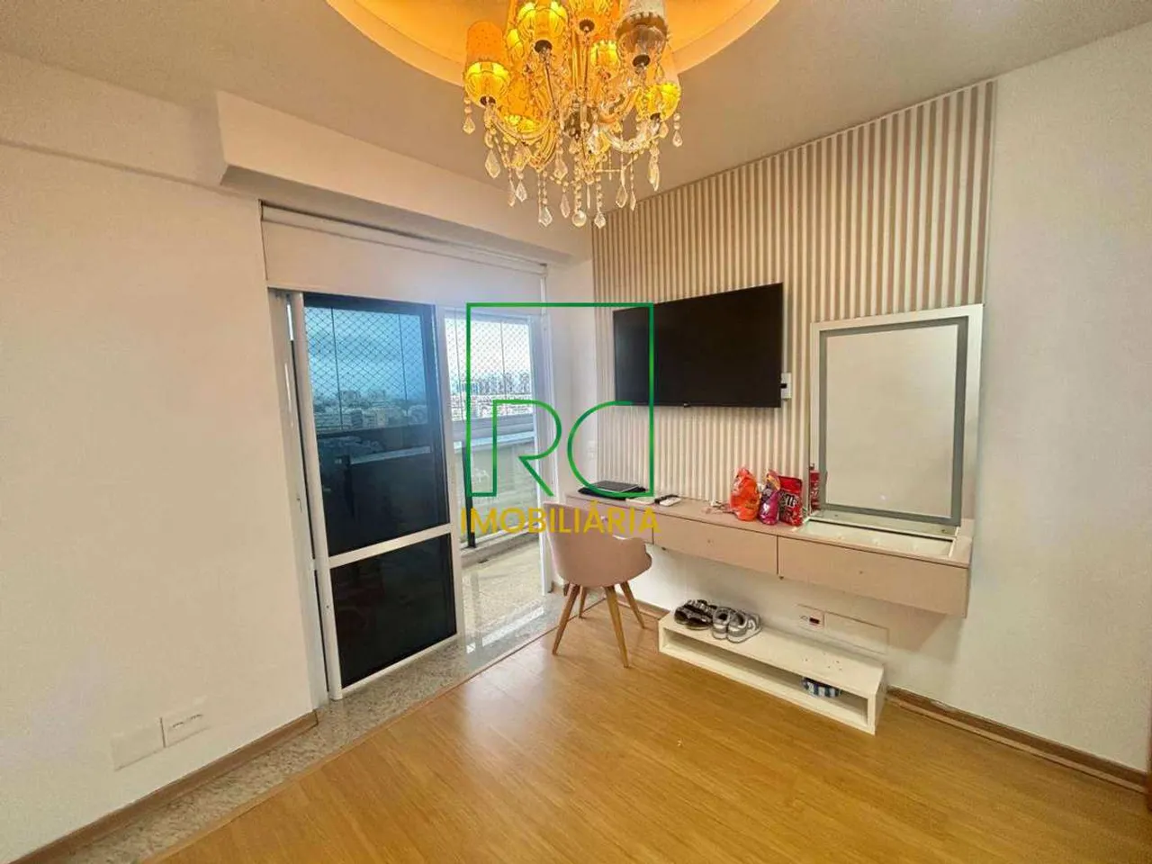 Apartamento com 4 quartos e varanda ampla — photo 18