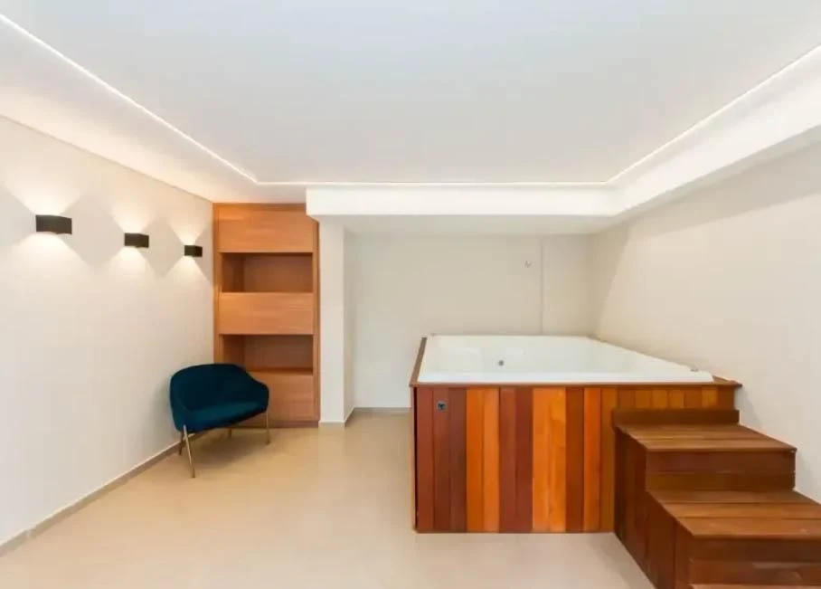2-bedroom apartment with a home office in Curitiba — photo 55