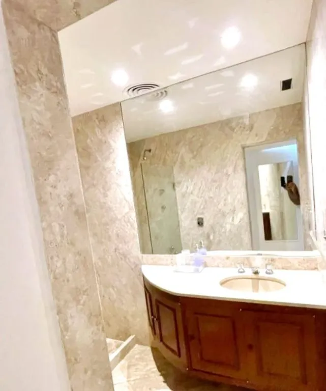 Ванна та 5 спалень: квартира 677 м² — photo 20