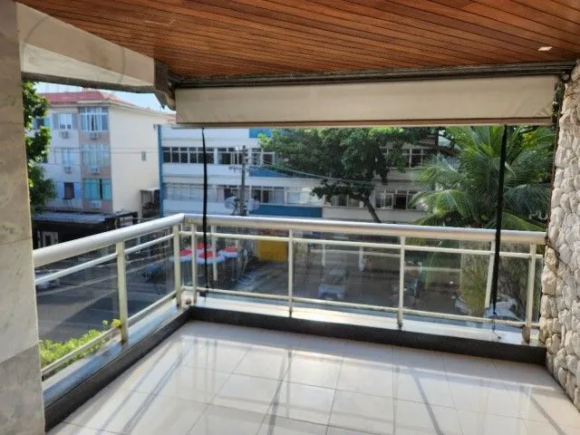2-bedroom apartment with 2 bathrooms and glass balcony — photo 7