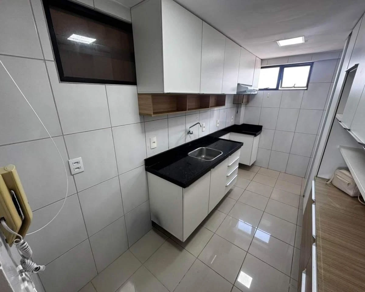 3-bedroom apartment with a water view — photo 3
