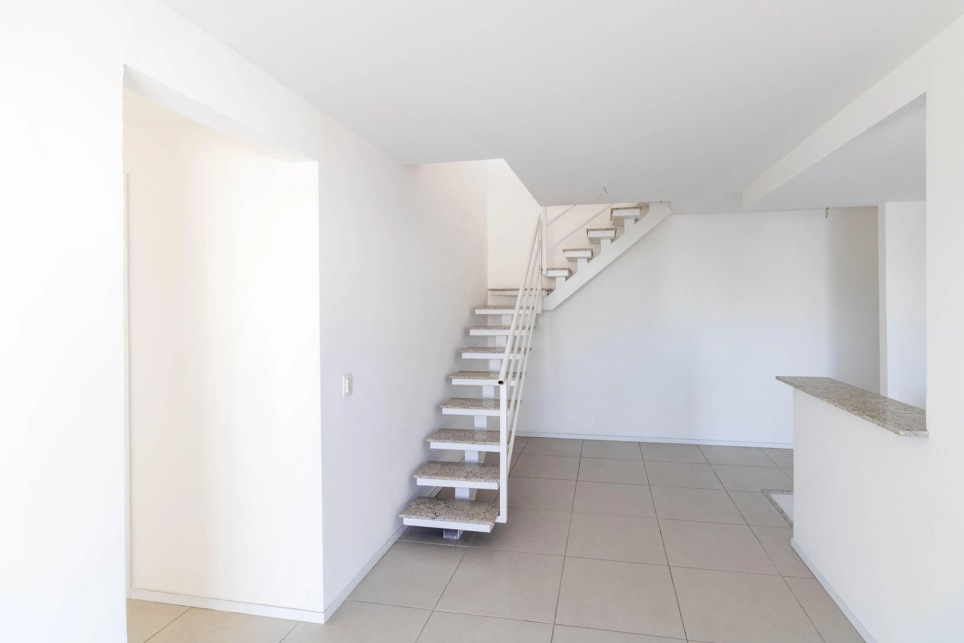 Renting apartment with 4 bedrooms and 3 bathrooms — photo 7