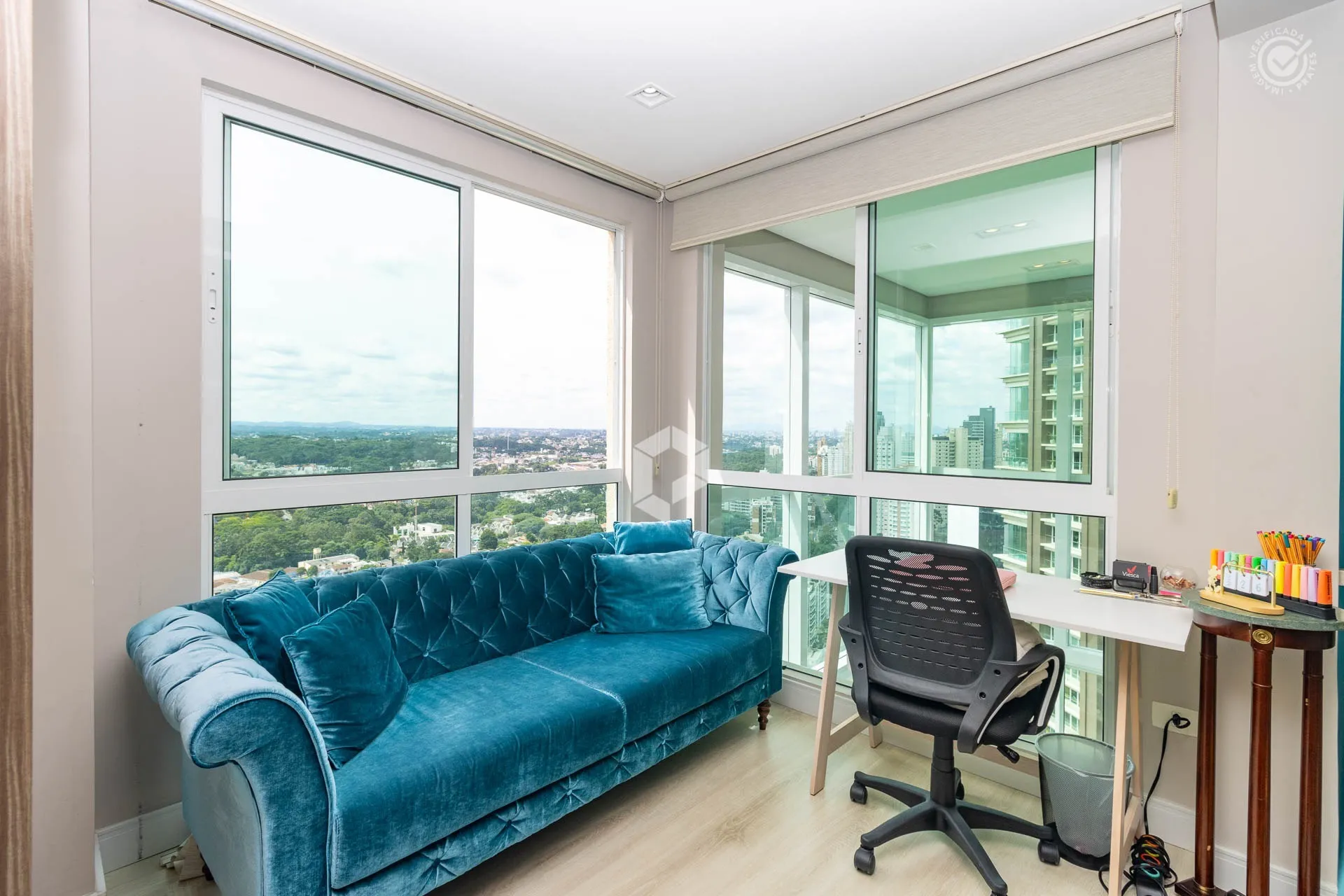 Furnished apartment with 3 en-suite bedrooms and 295 m² — photo 22