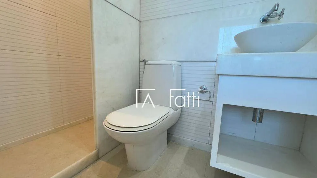 Apartamento sem mobília com 3 dormitórios, 3 banheiros — photo 14