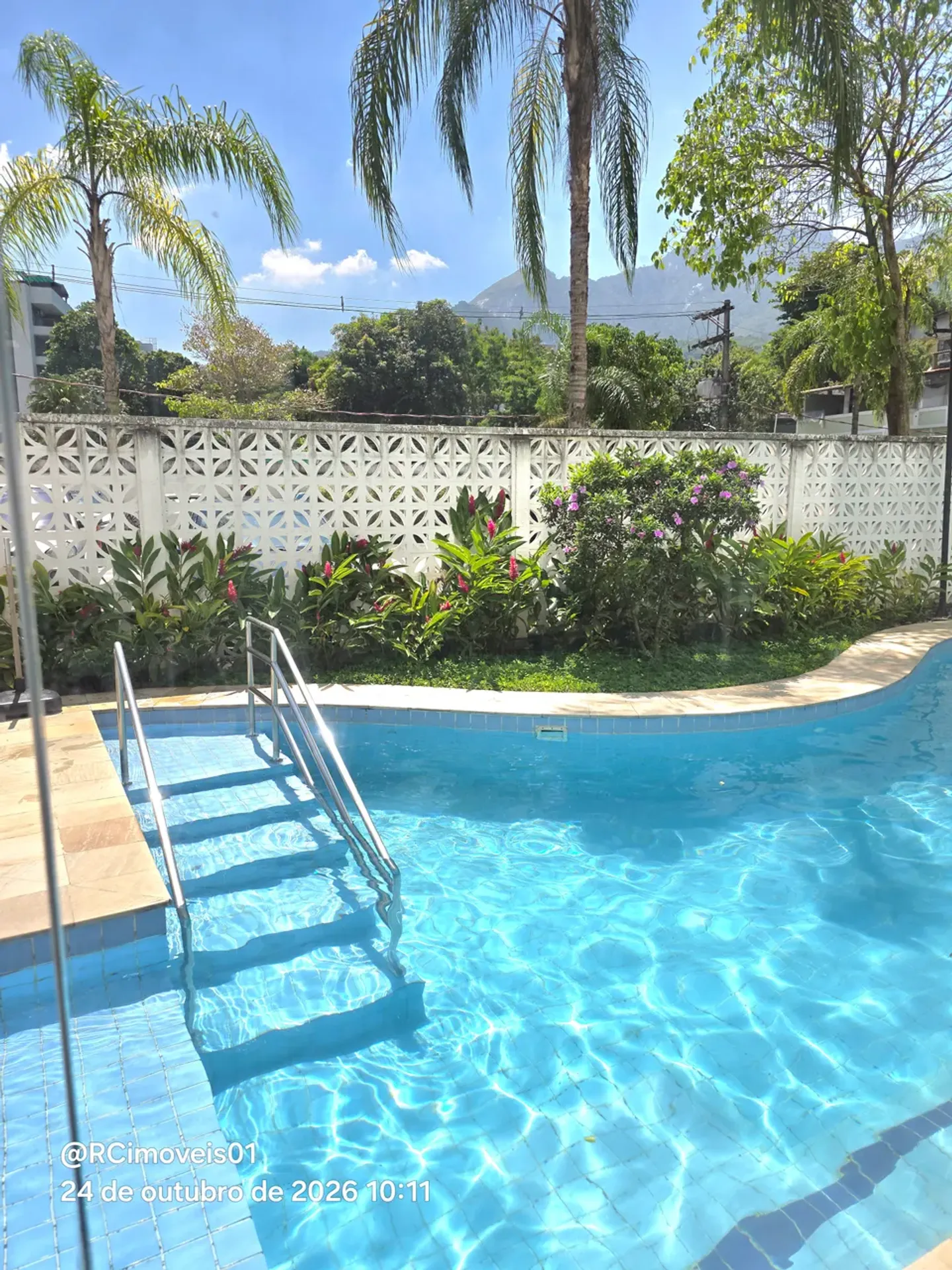 Apartment on the 5th floor with a mountain view — photo 10
