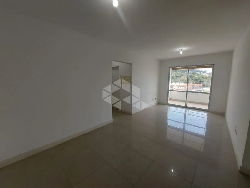 2-bedroom apartment with a mountain view in Florianópolis — photo 7