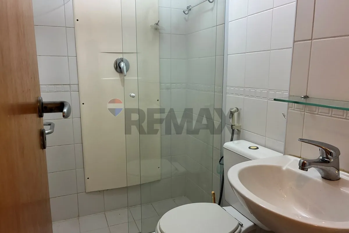 Квартира 90 м² із заскленим балконом та видом на гори — photo 10