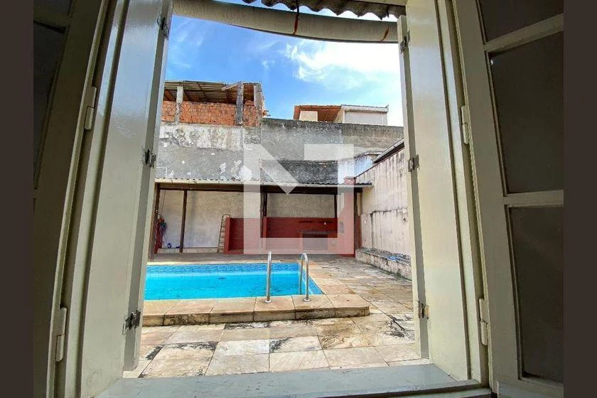 Rental house with 6 bedrooms and 704 m² — photo 31