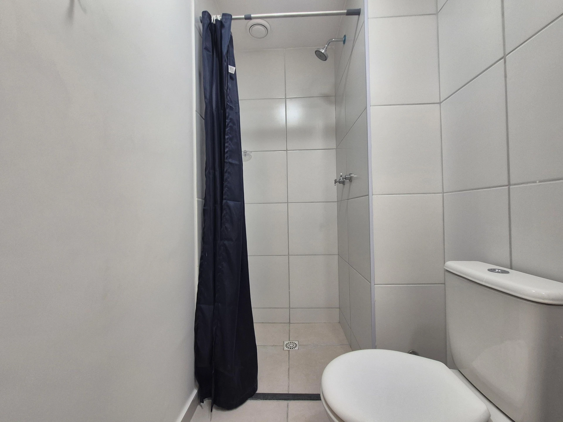 Apartamento com 3 quartos, 2 banheiros e varanda — photo 35