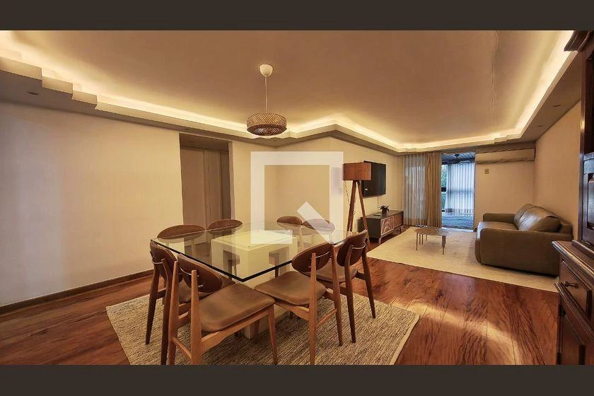 Washing machine in a 4-bedroom apartment, 205 m² — photo 11