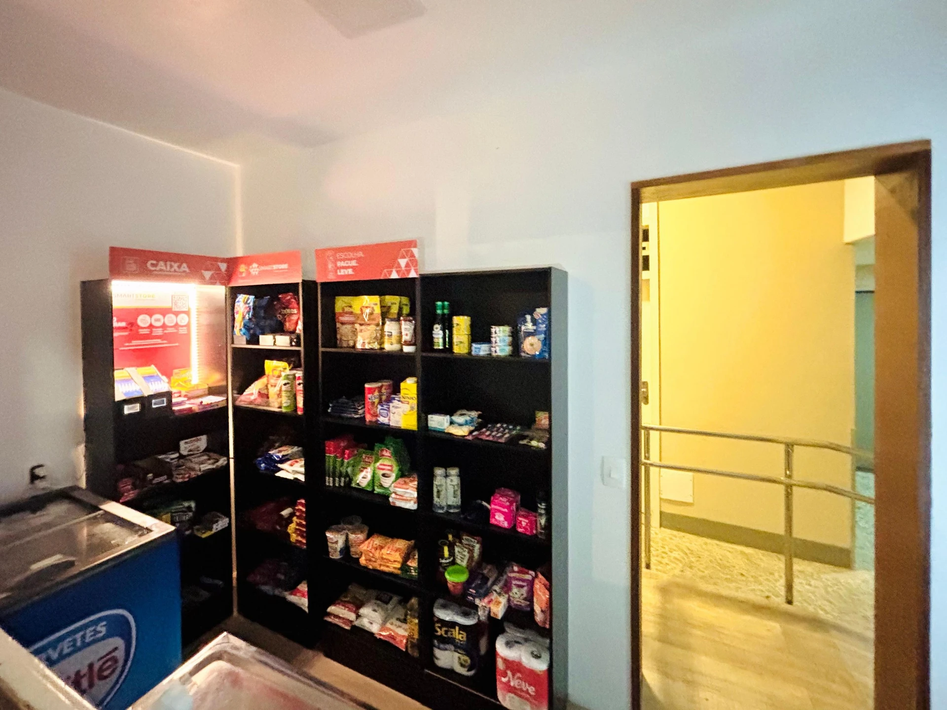Washing machine in a 3-bedroom apartment, 401 m² — photo 15