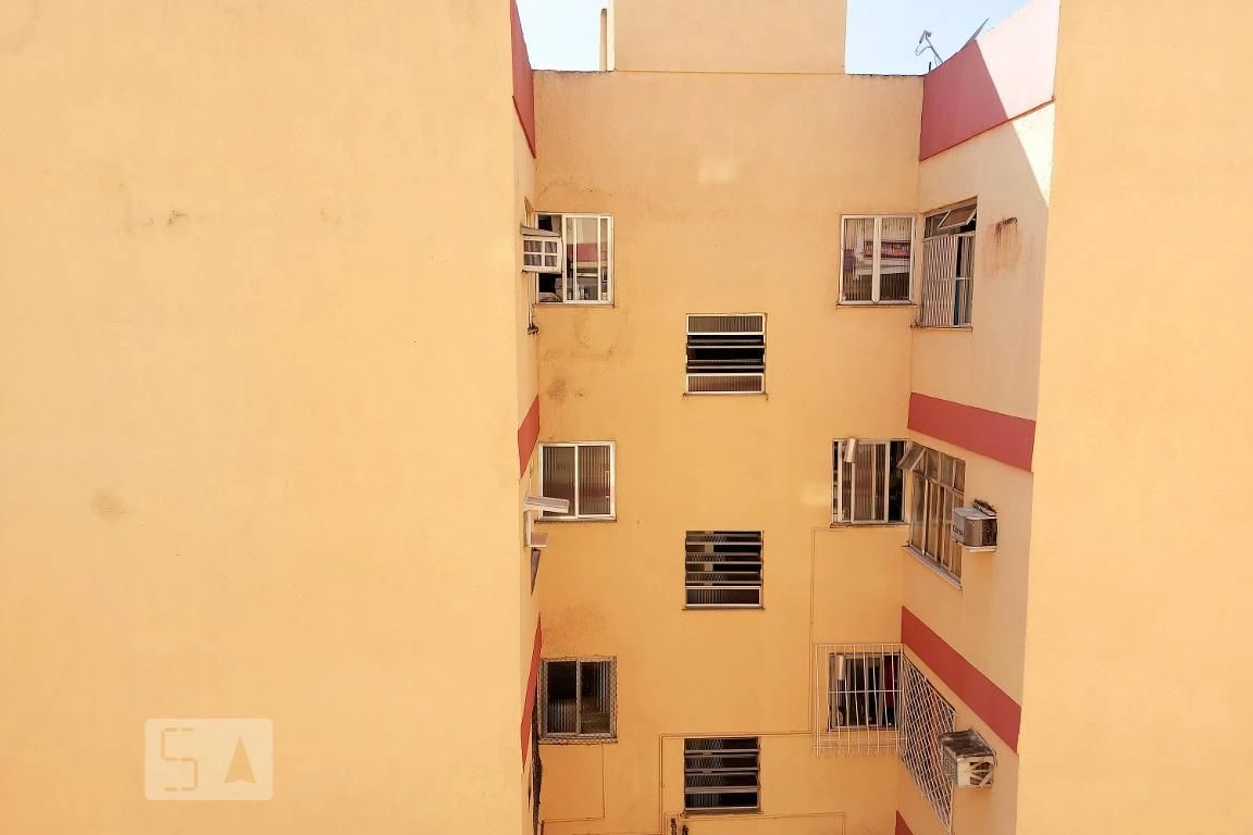 2-bedroom apartment in a building with an indoor pool — photo 24