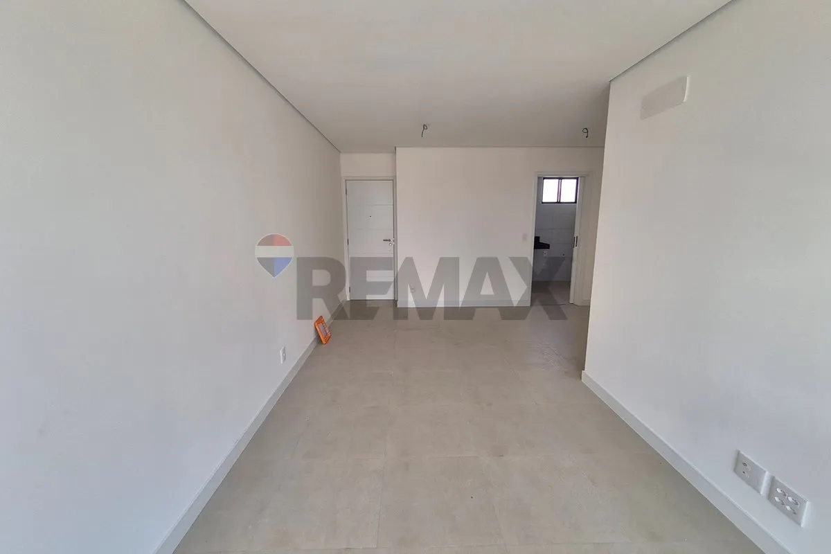 3-bedroom apartment in a building with a gym — photo 34