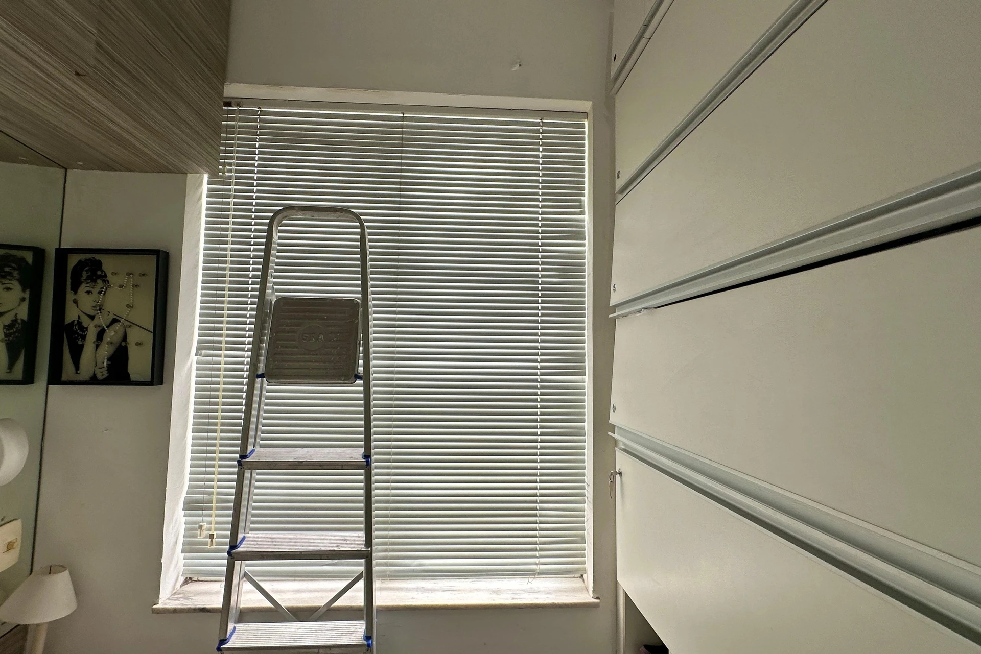 2-bedroom apartment with a grill on the balcony — photo 36