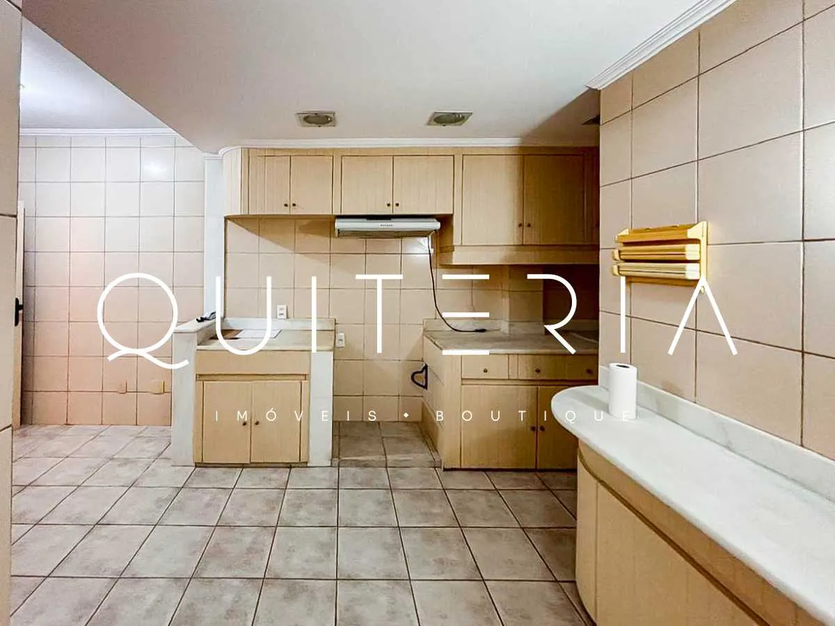 Apartamento com 4 quartos e cozinha separada de 212 m² — photo 22