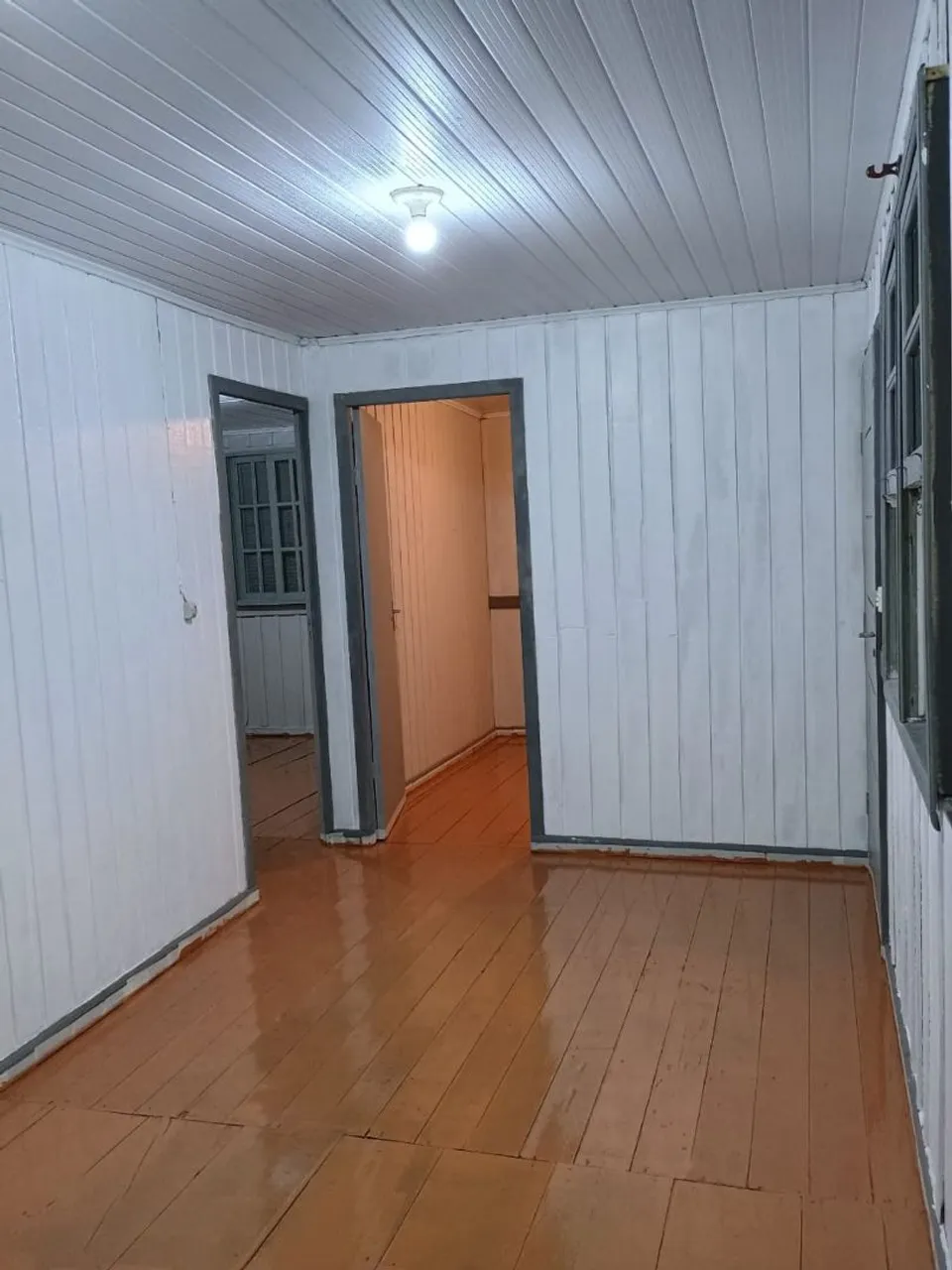 House, 90 m², with wood or laminate floors — photo 6