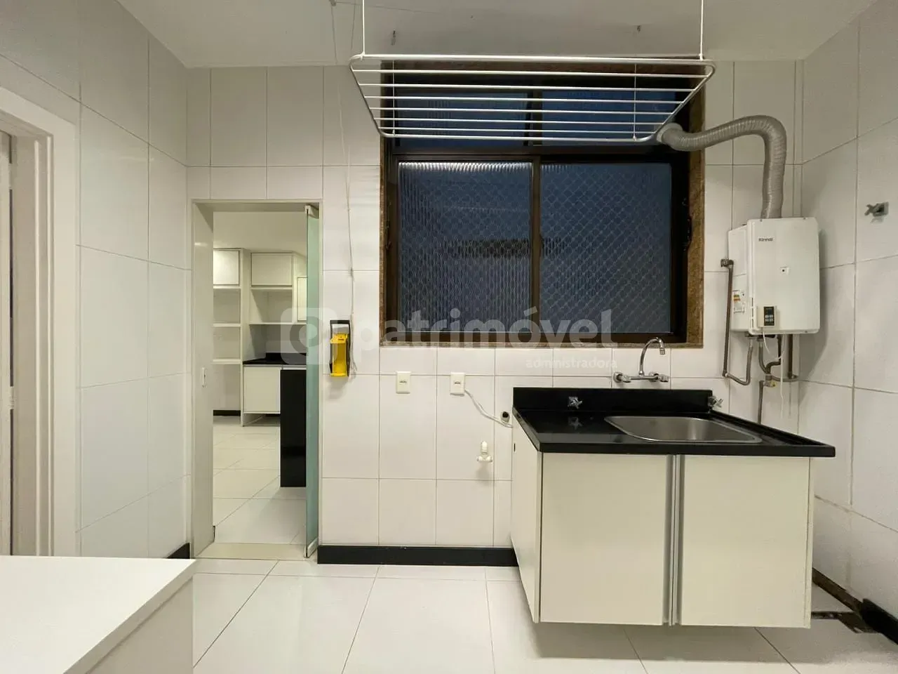 4-bedroom apartment with pool and 3 parking spaces — photo 30