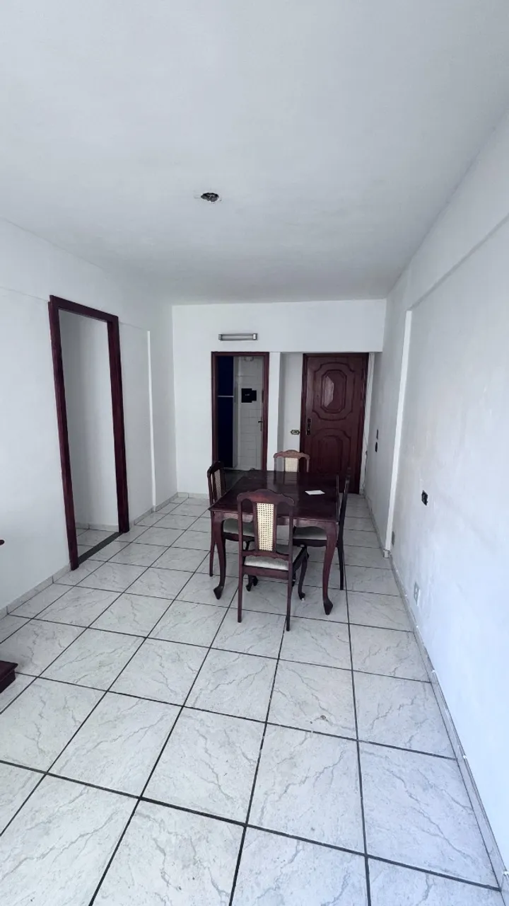 2-bedroom apartment in a building with a gym — photo 13