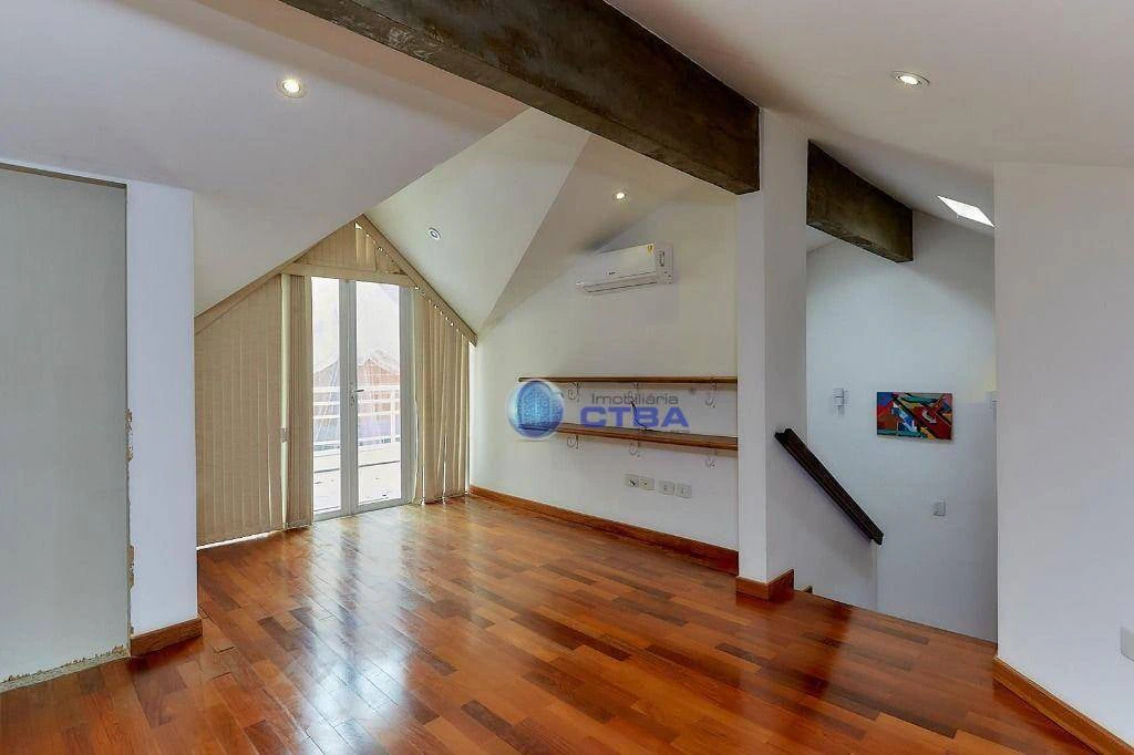 House, 164 m², with wood or laminate floors — photo 30