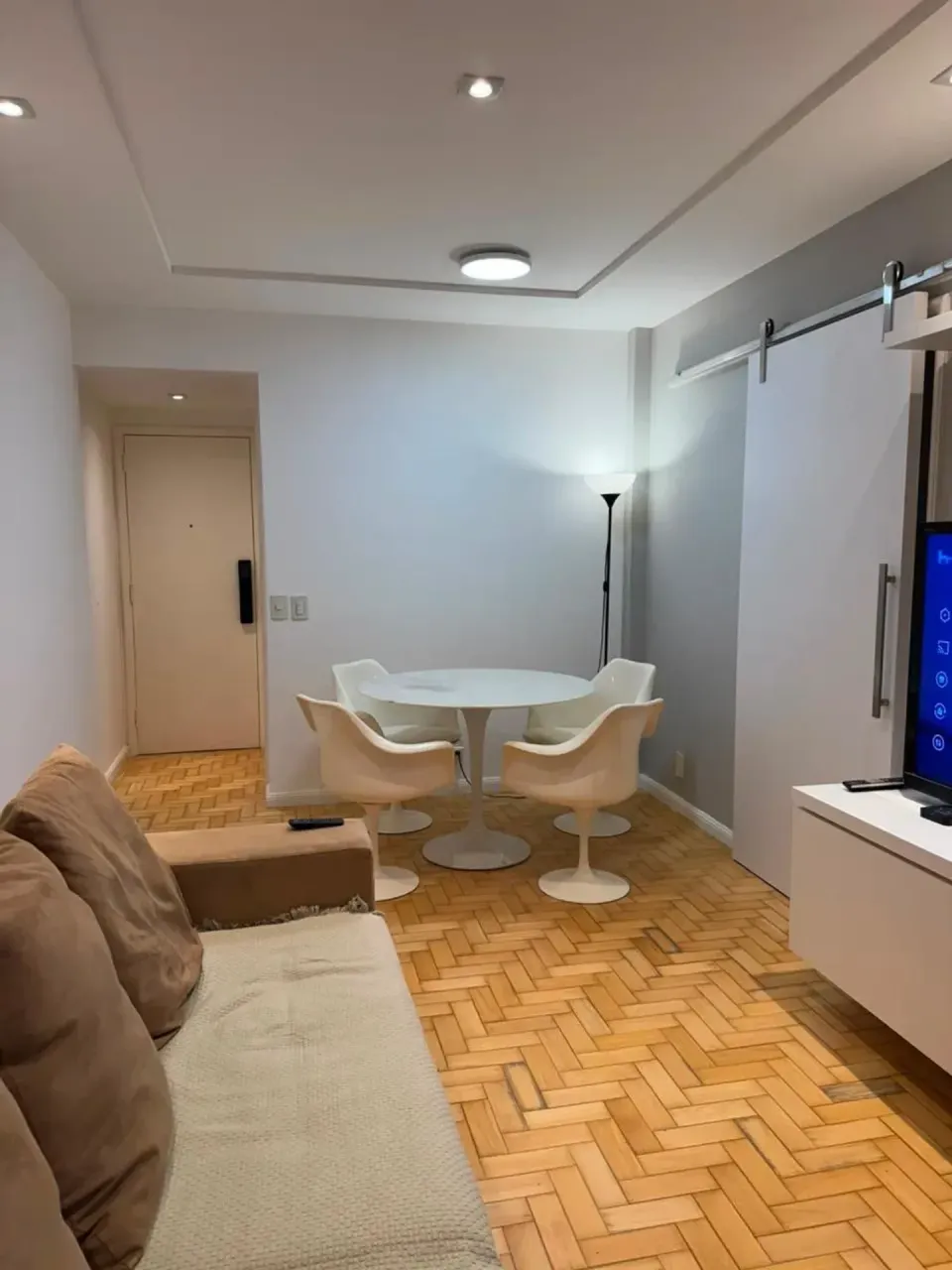 Furnished 81 m² apartment with 2 bedrooms and gas stove — photo 18