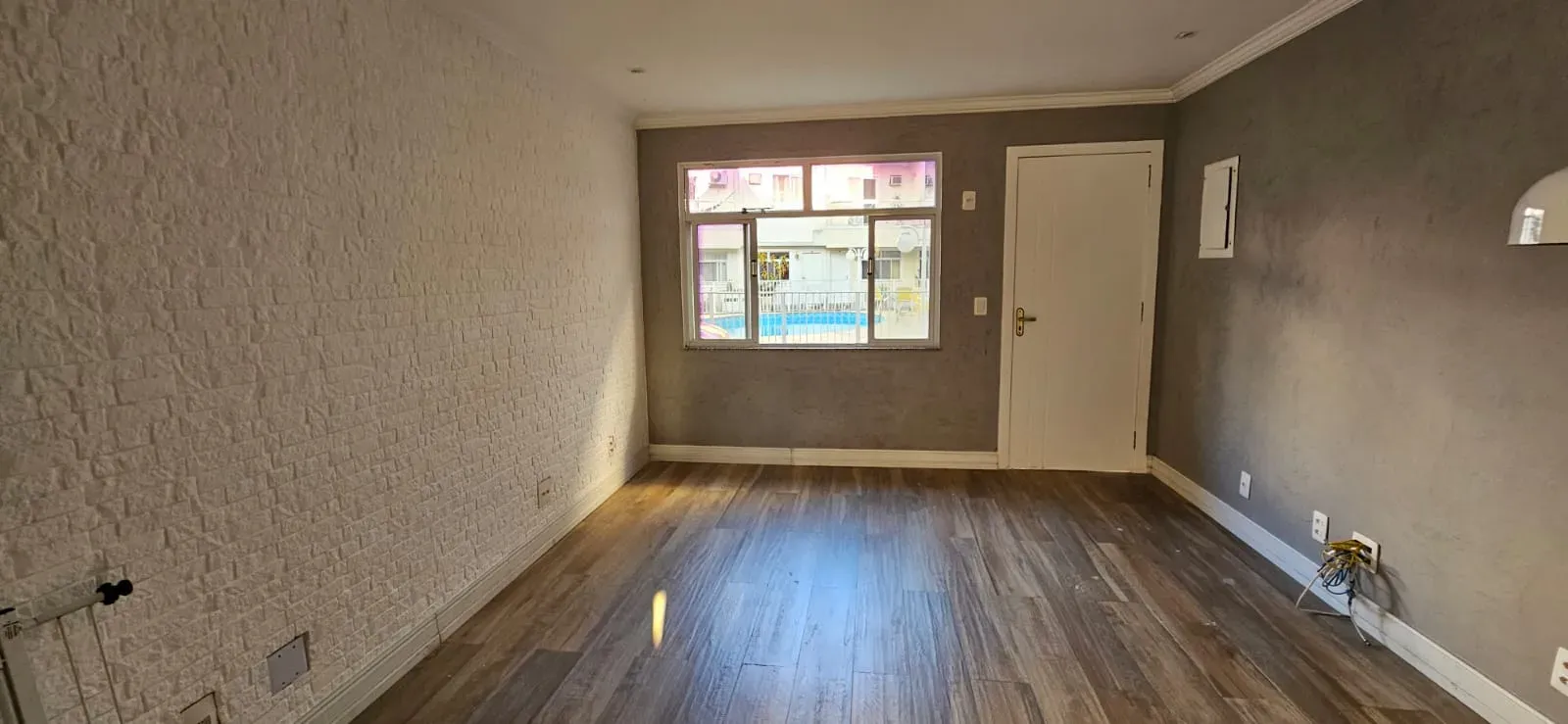 4-bedroom apartment with a mountain view — photo 12