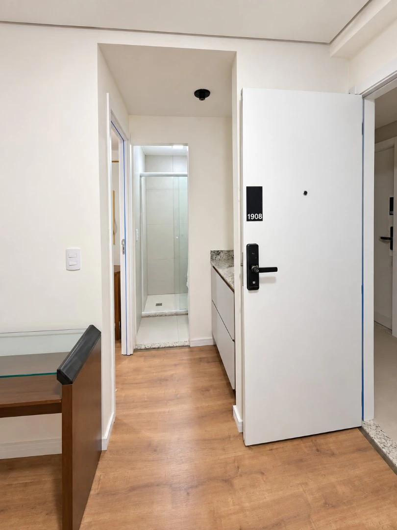 Furnished apartment in a building with a gym — photo 23