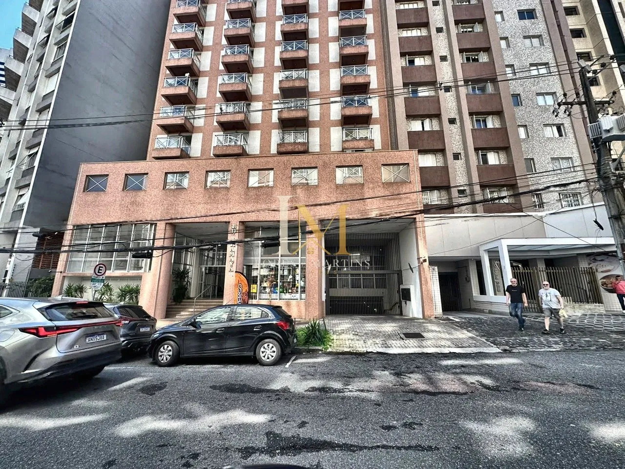Apartamento, 48 m², com piso de madeira ou laminado — photo 2