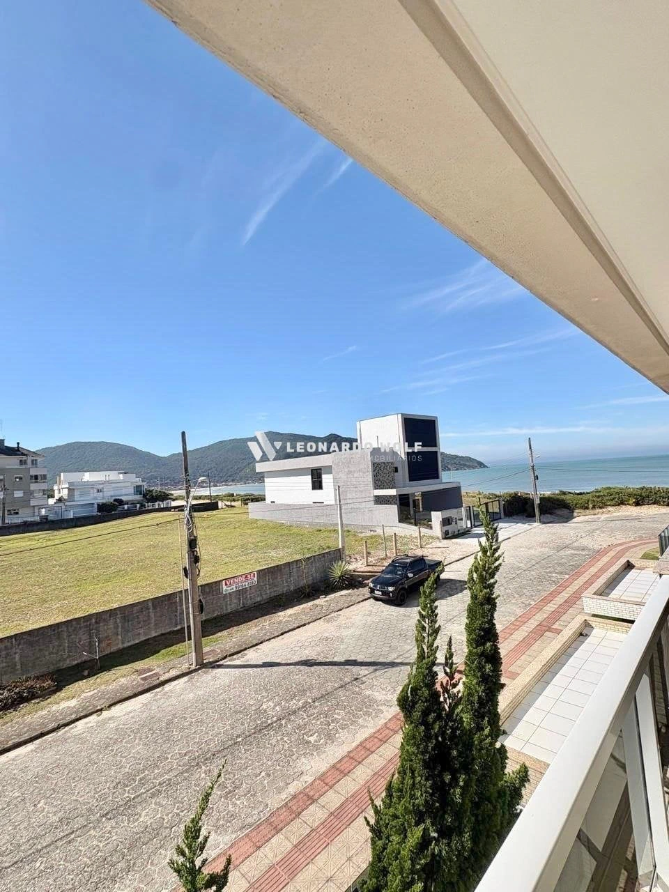 2-bedroom apartment with a water view in Florianópolis — photo 18