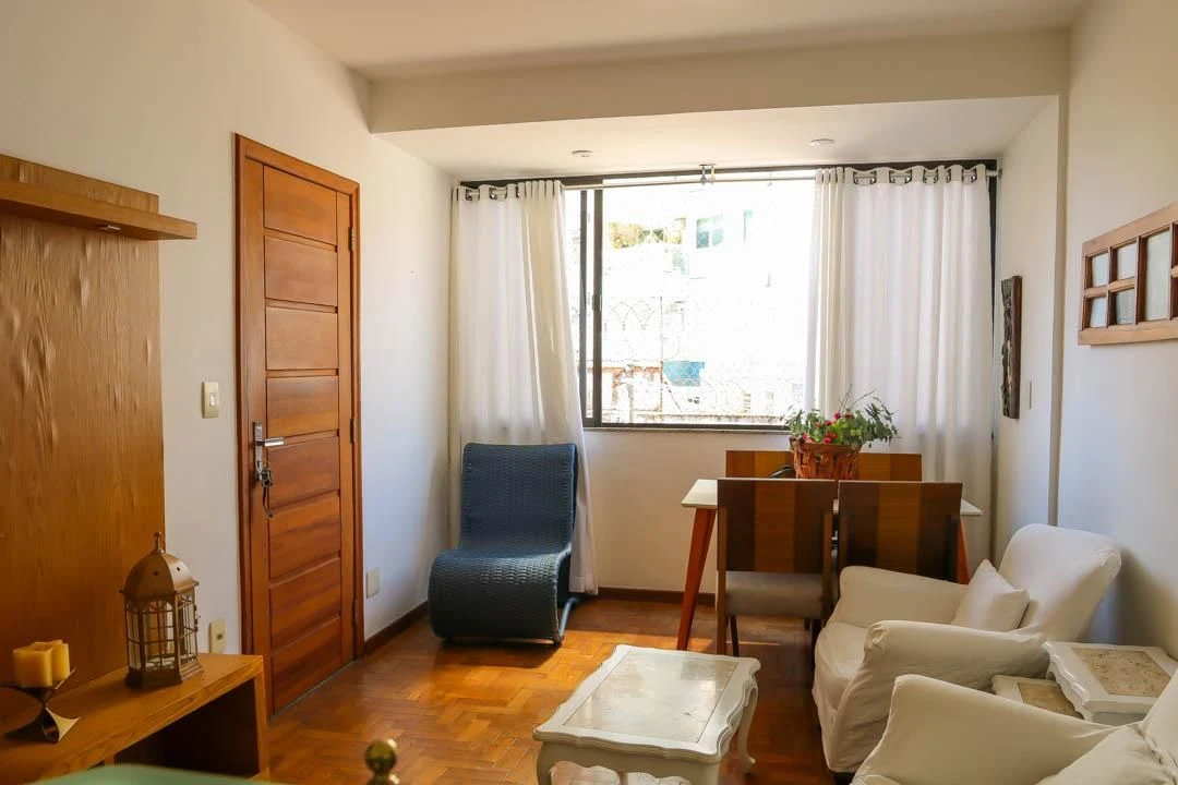 Furnished 2-bedroom apartment with a private garden — photo 8