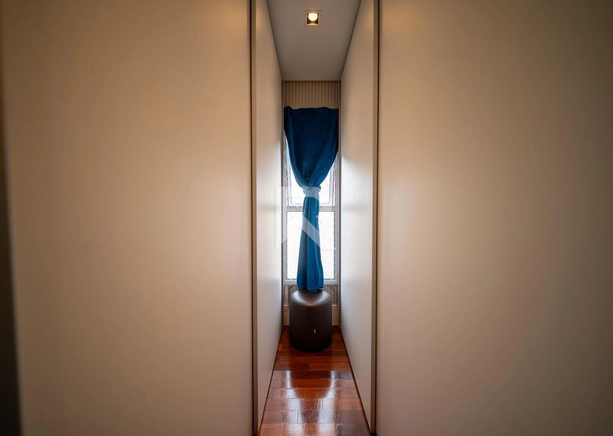 Балкон з грилем та 4 спальні: квартира 186 м² — photo 20
