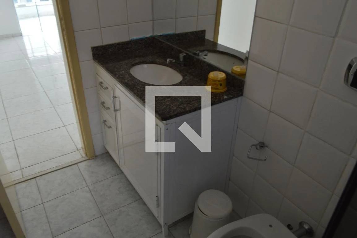 Casa de 3 dormitorios con balcón y jardín privado — photo 4