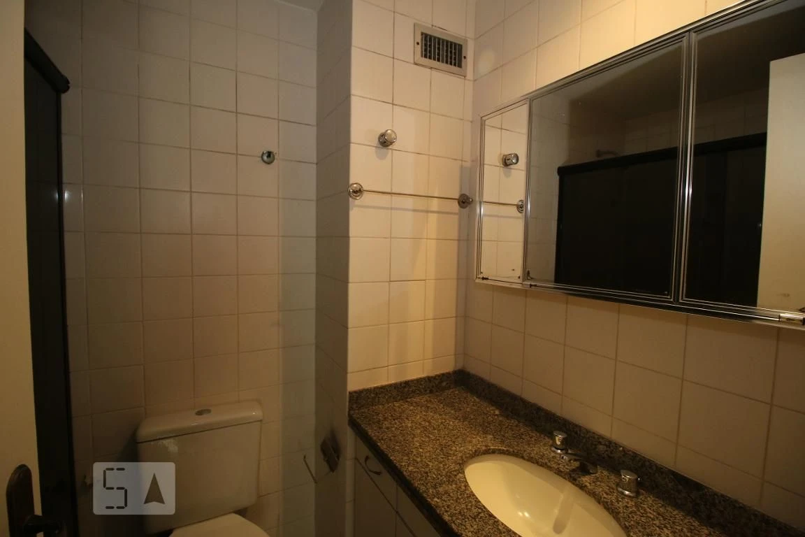 Apartamento sin muebles con 3 dormitorios y 2 baños — photo 2