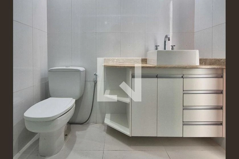 Casa em condomínio com 4 suítes e 220 m² — photo 35