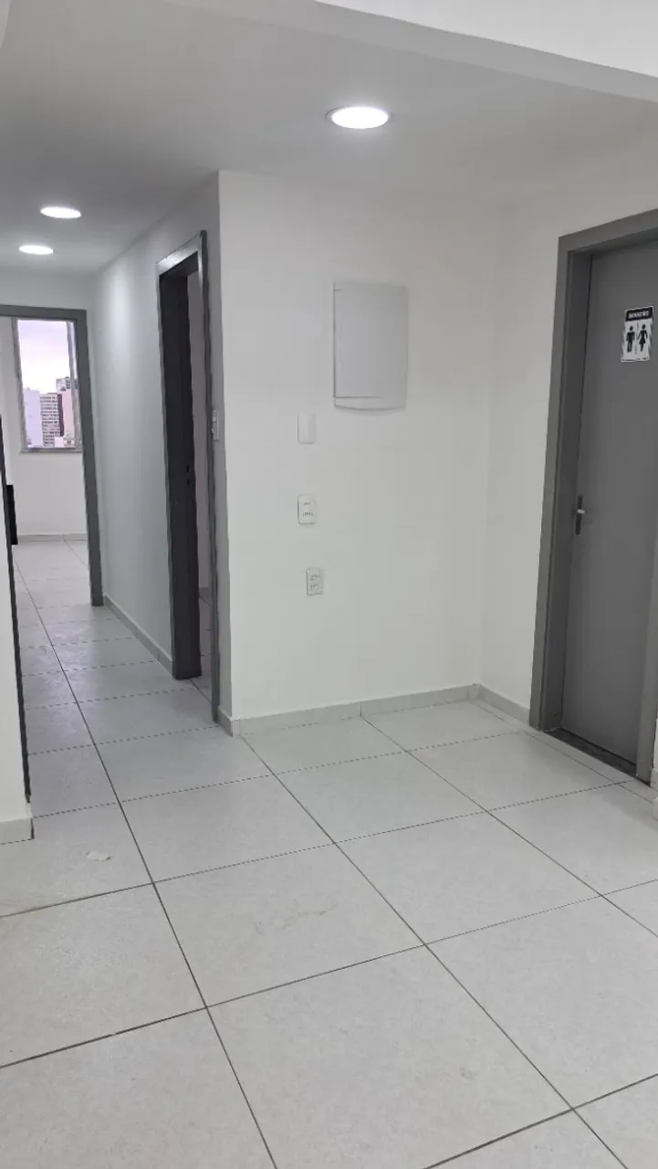 2-bedroom apartment in a building with a gym — photo 18