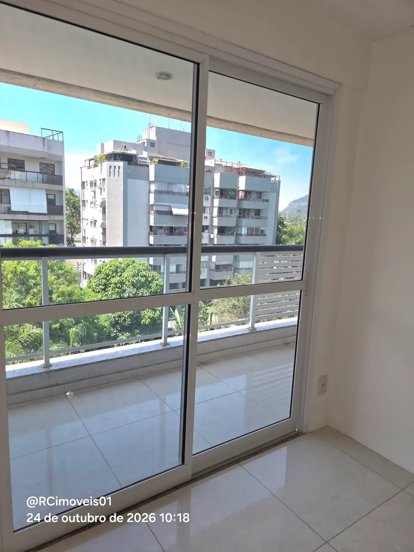 Apartment, 77 m², with a grill on the balcony — photo 20
