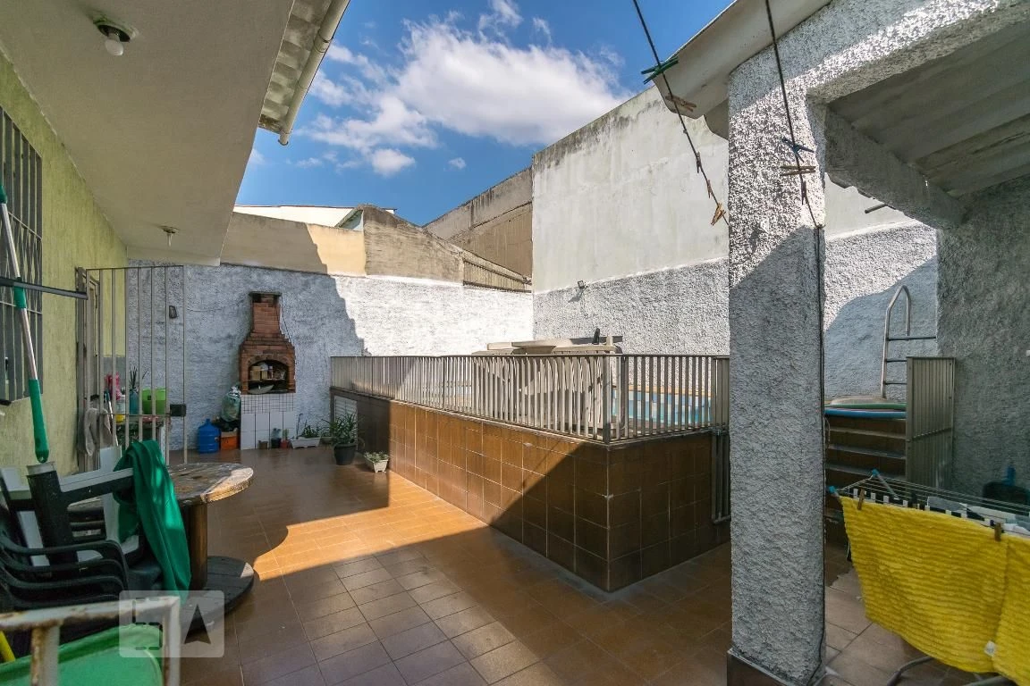 Casa para alugar com 6 quartos e 3 banheiros — photo 35