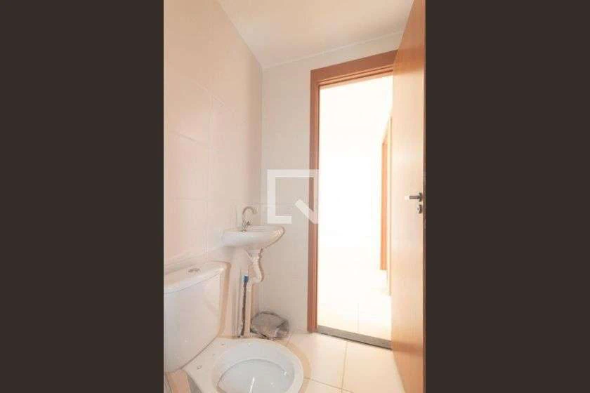 Apartamento de 2 quartos com kitchenette compacta — photo 5