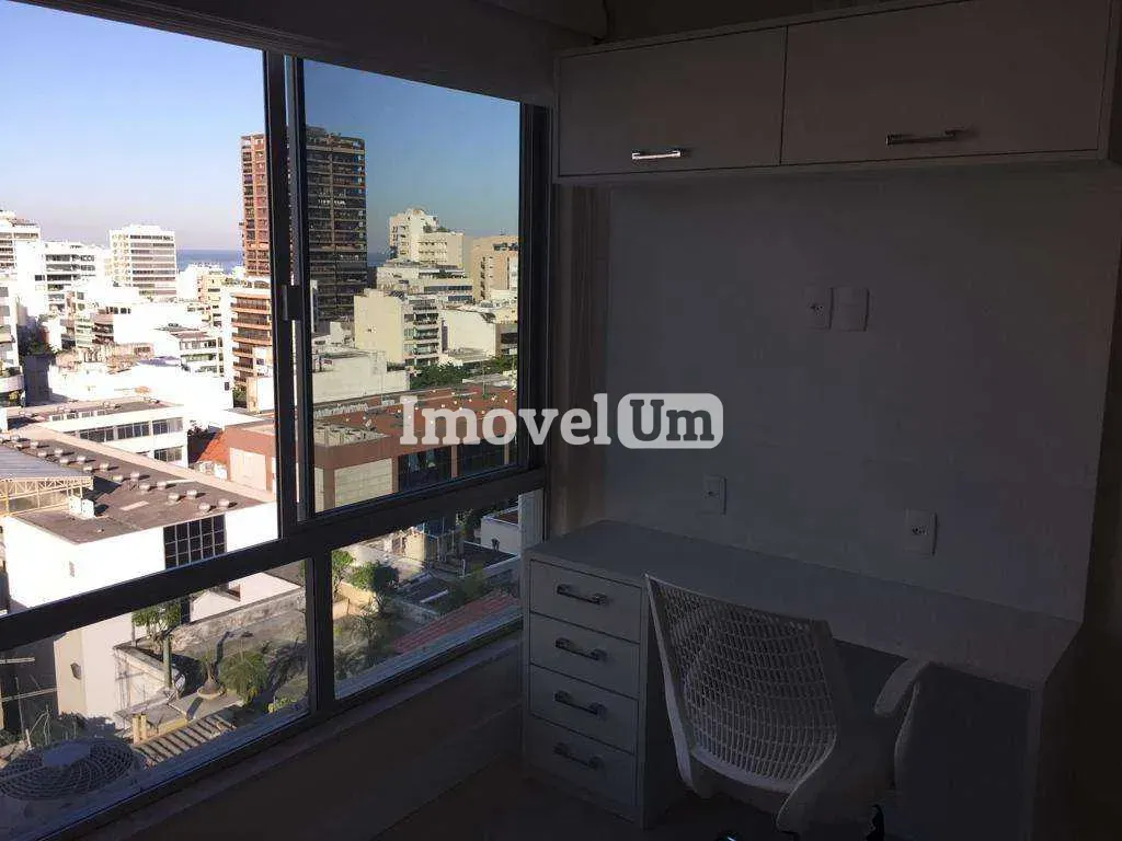 Apartment with 3 bedrooms and built-in wardrobes — photo 17