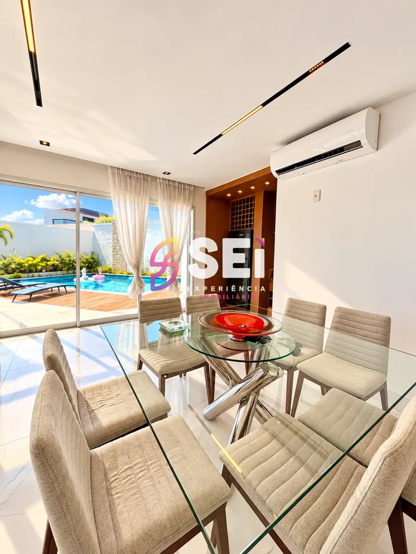 Furnished house, 600 m², with a fireplace — photo 12