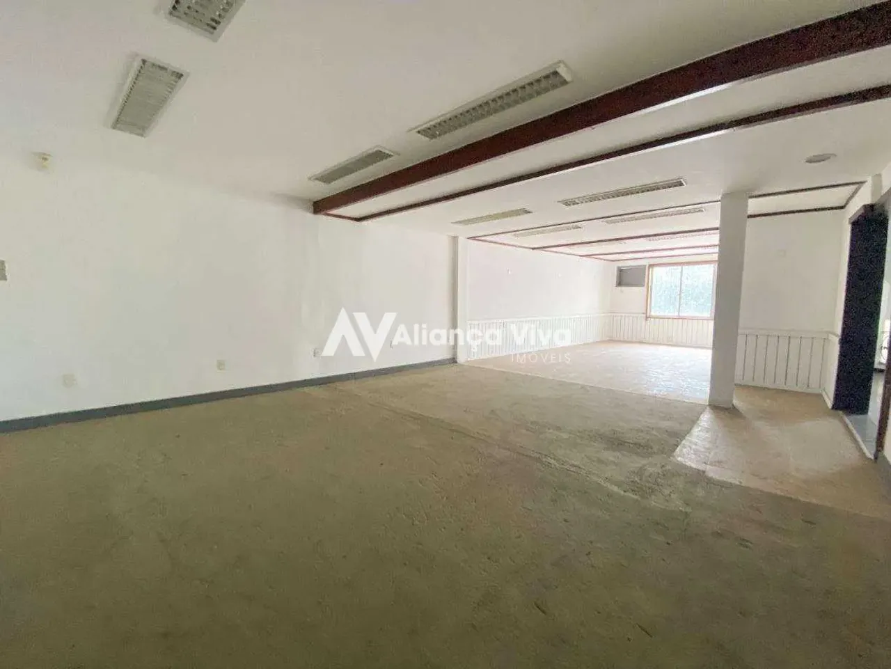 House, 824 m², with floor-to-ceiling windows — photo 10